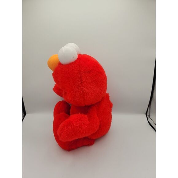 Tickle Me Elmo Sesame Street 2007 Fisher Price Plush Toy - Picture 4 of 4